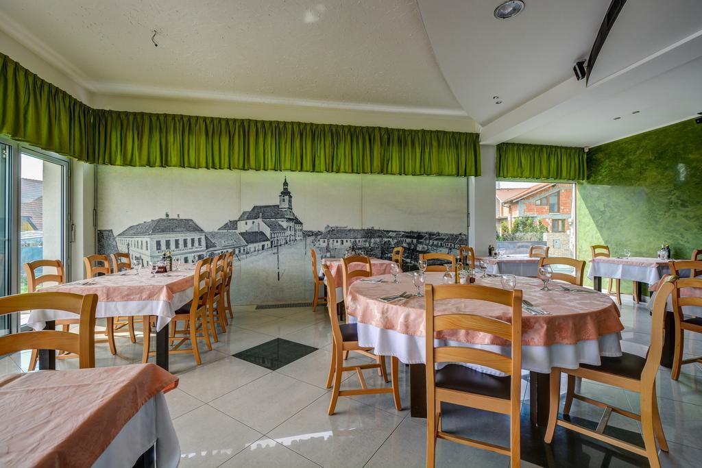Hotel Samaria Šamorín Exteriör bild