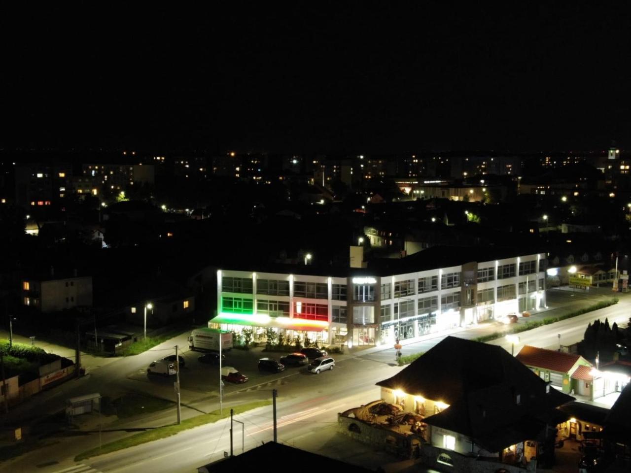 Hotel Samaria Šamorín Exteriör bild